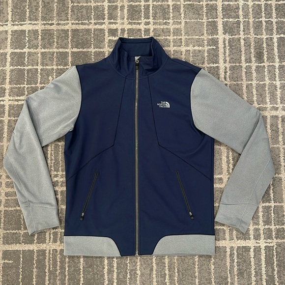 The North Face jacket in great condition size Mens M - Picture 1 of 4